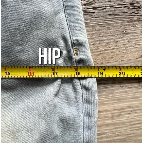 G.I.L.I. : denim stretch bermuda shorts - Picture 8 of 10